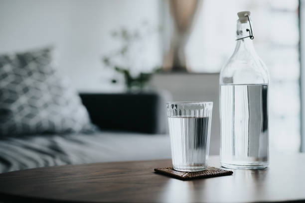 Waarom glazen flessen altijd stijlvoller zijn dan plastic